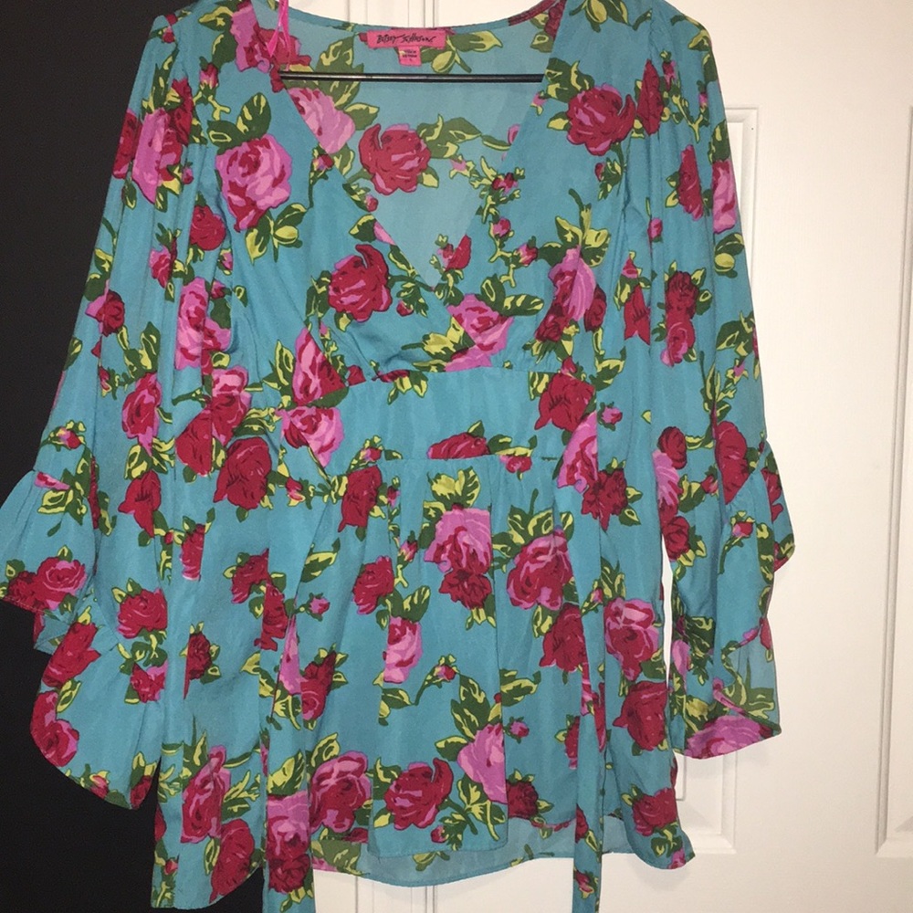 Kimono style blouse